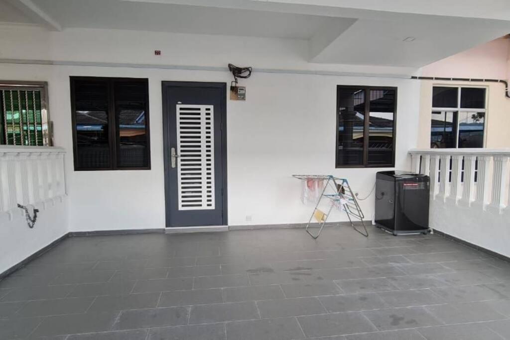 Voon 4 Bedroom Homestay Mersing Eksteriør billede